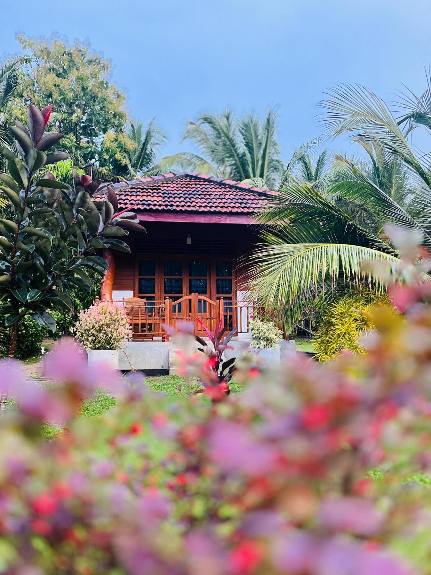 Hanguk Lanka Lagoon Villa Tangalle Exterior photo