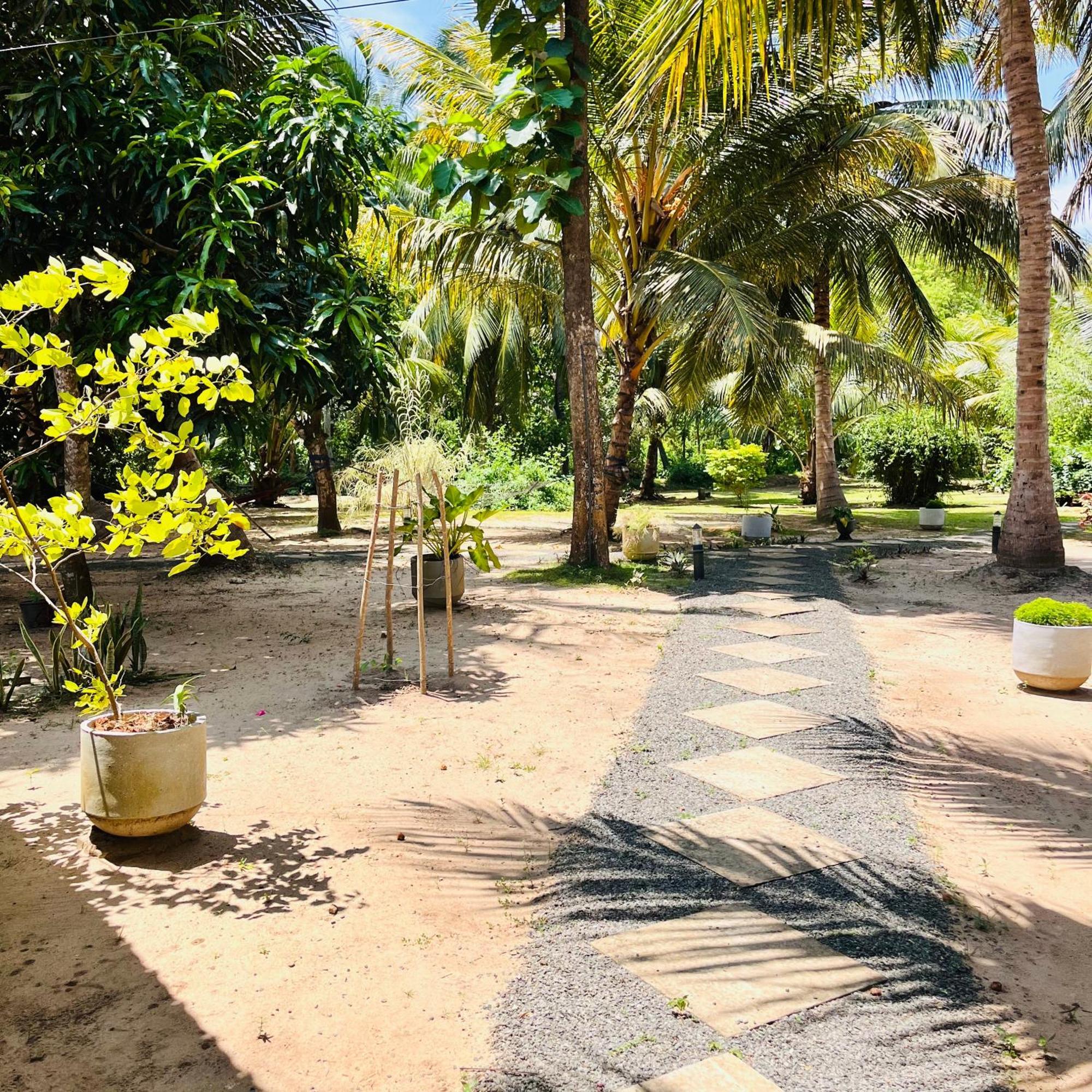 Hanguk Lanka Lagoon Villa Tangalle Exterior photo